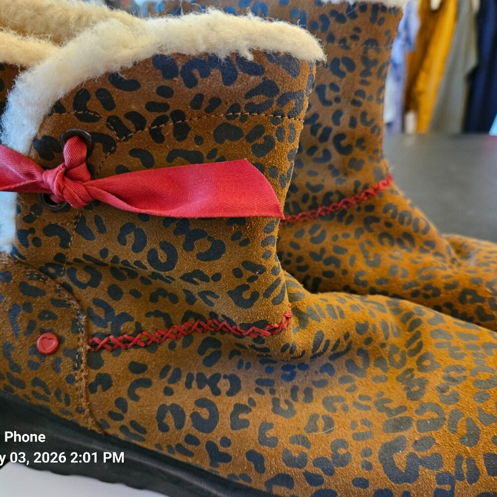 Leopard Ugg Boots size 9